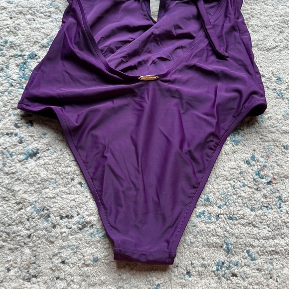 Corpo Bonito Swimsuit Size Medium - Picture 5 of 9